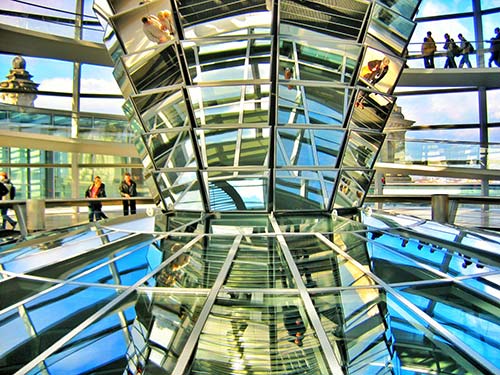 Interior de la cúpula del Reichstag Berlín